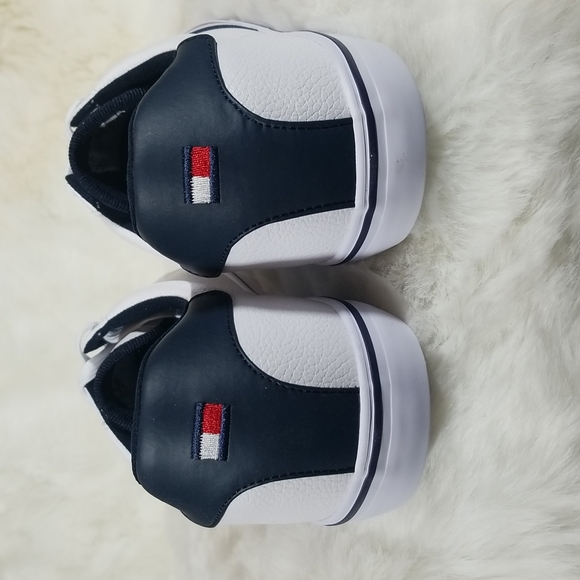 Tommy Hilfiger Mens White Leather Sneakers - Picture 6 of 14